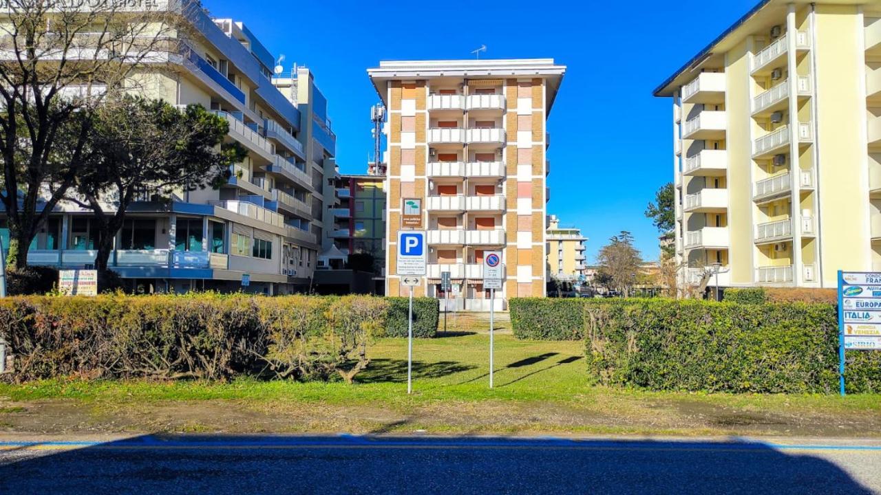 Franco Villa Bibione Exteriör bild